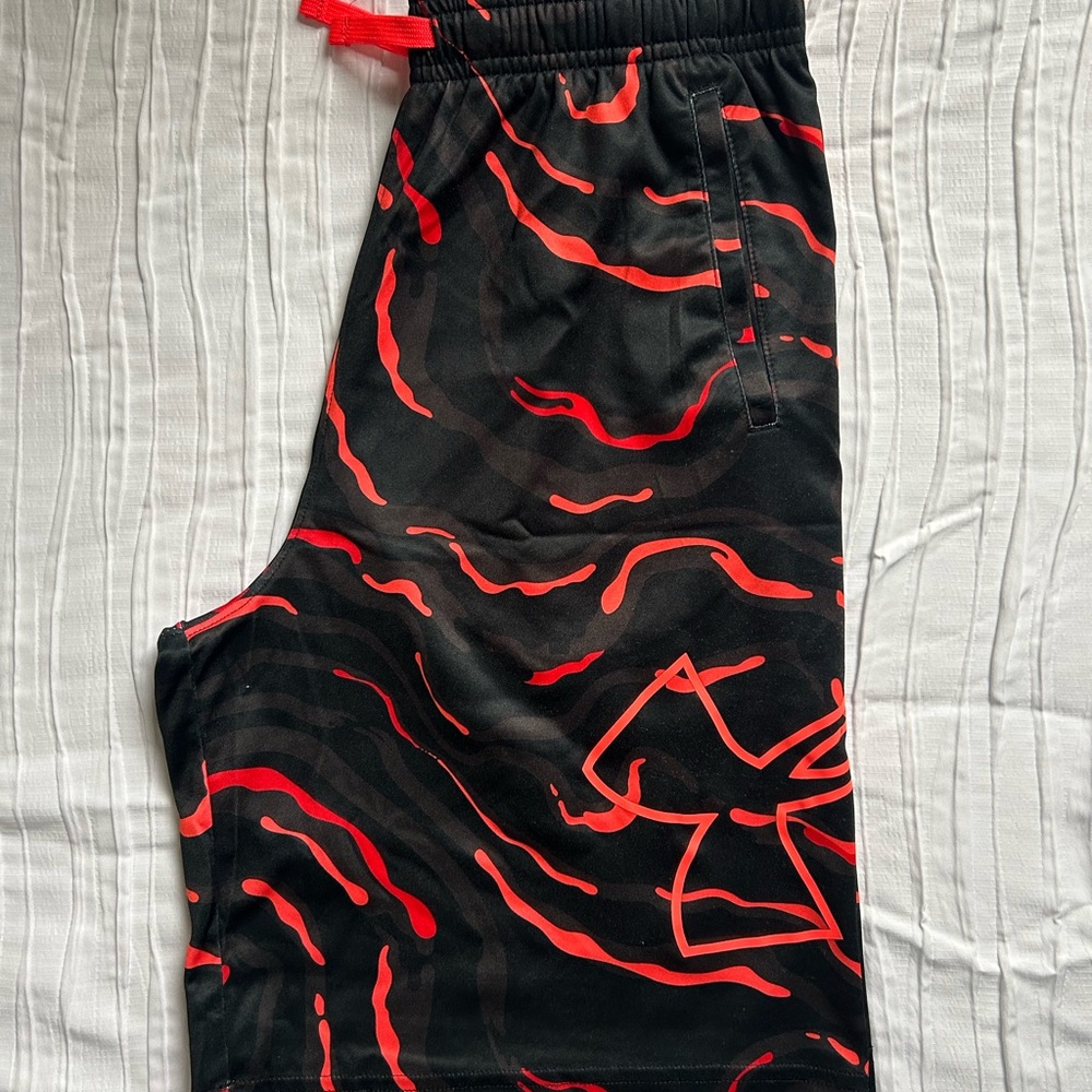 Under Armour Men's Black and Red Joggers